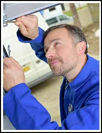 Milwaukee Garage Door 24 Hours Milwaukee, WI 262-725-3262 Milwaukee Garage Door 24 Hours Milwaukee, WI 262-725-3262 - gr-emg-01